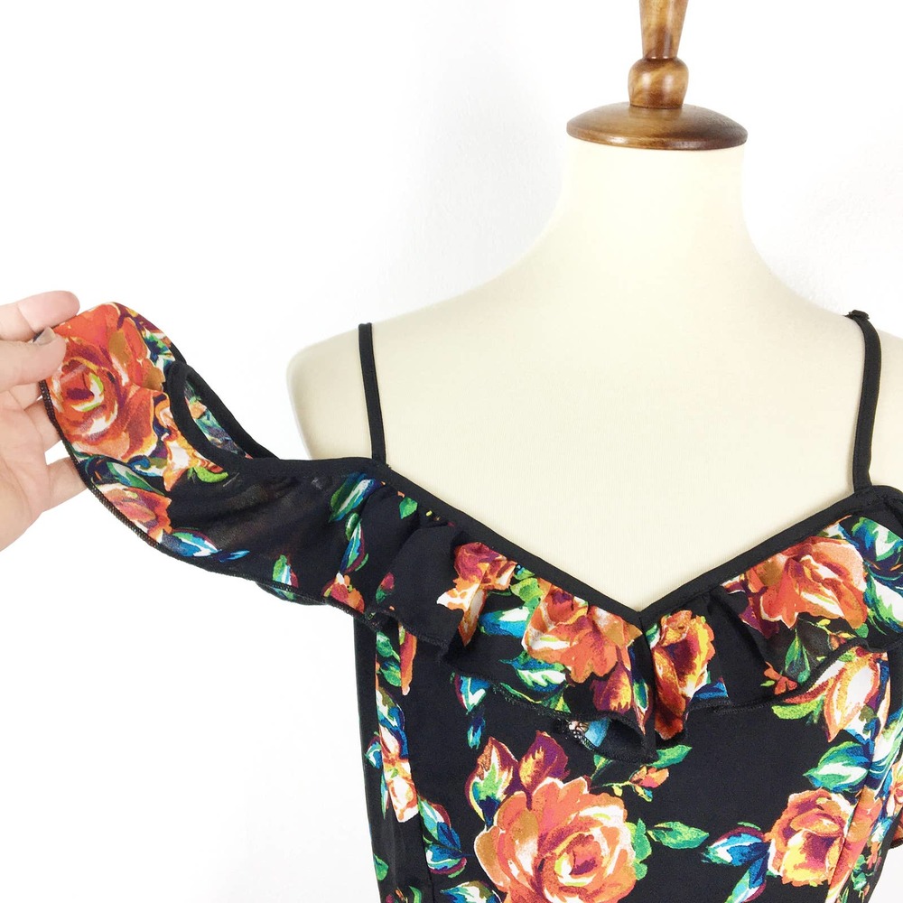 Xhilaration black floral cold shoulder dress Large